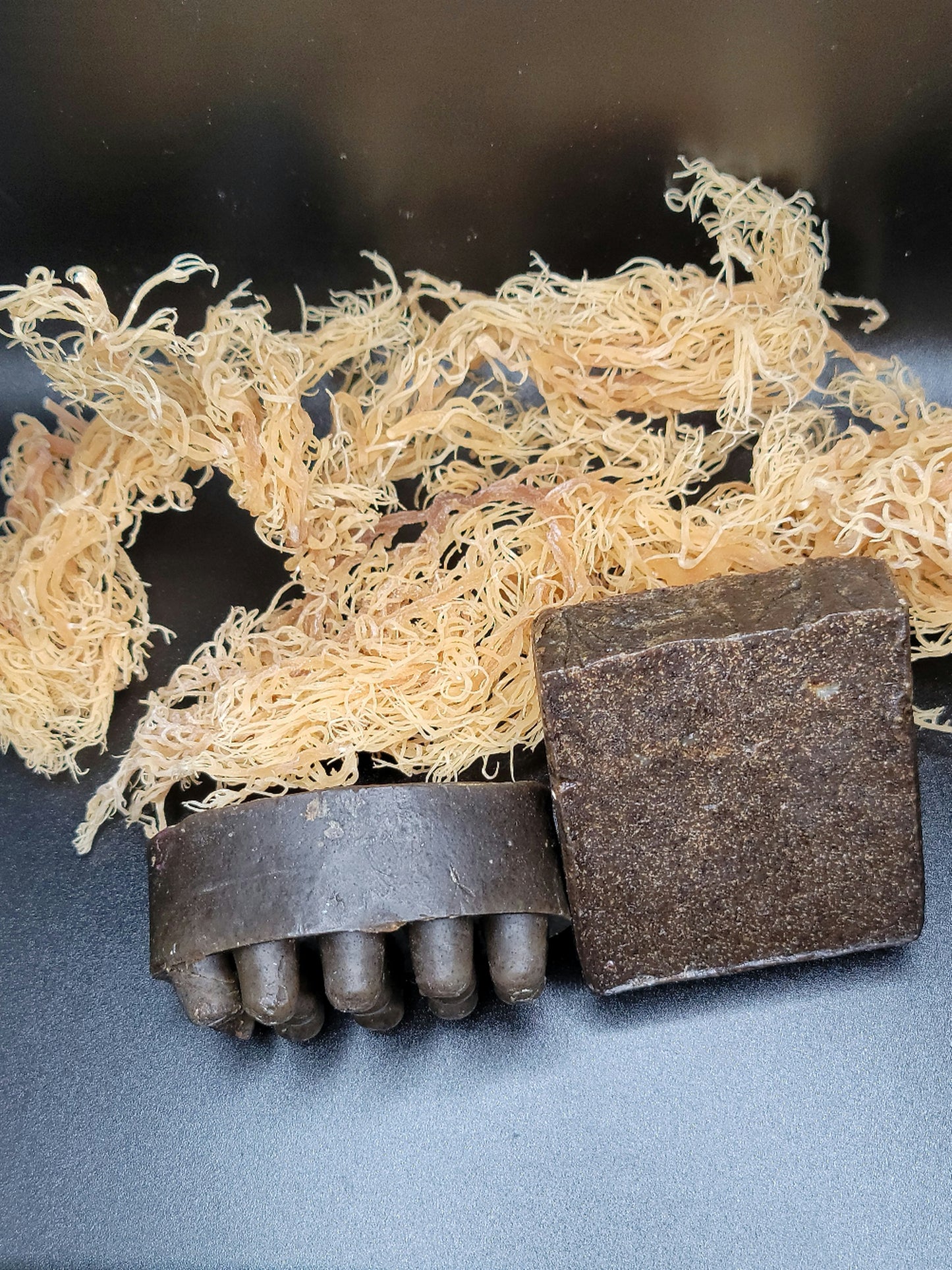 Ayurvedic Herbs & Black Soap Sea Moss Shampoo bar